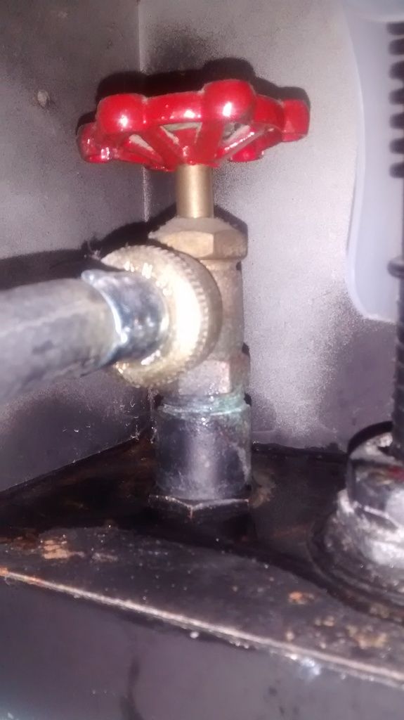 Leaky washing machine supply valve